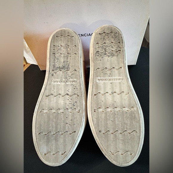 Balenciaga Arena High
Orange - Picture 7 of 11